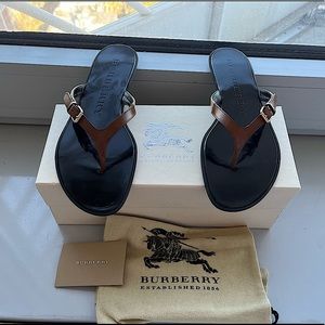 Brand New Burberry Icon Clip Housecheck Masie Flat Thong Sandals Size 38 (US 8)